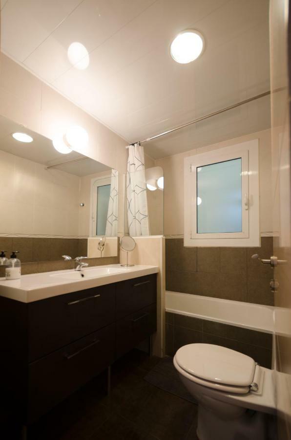 Amposta Apartment *